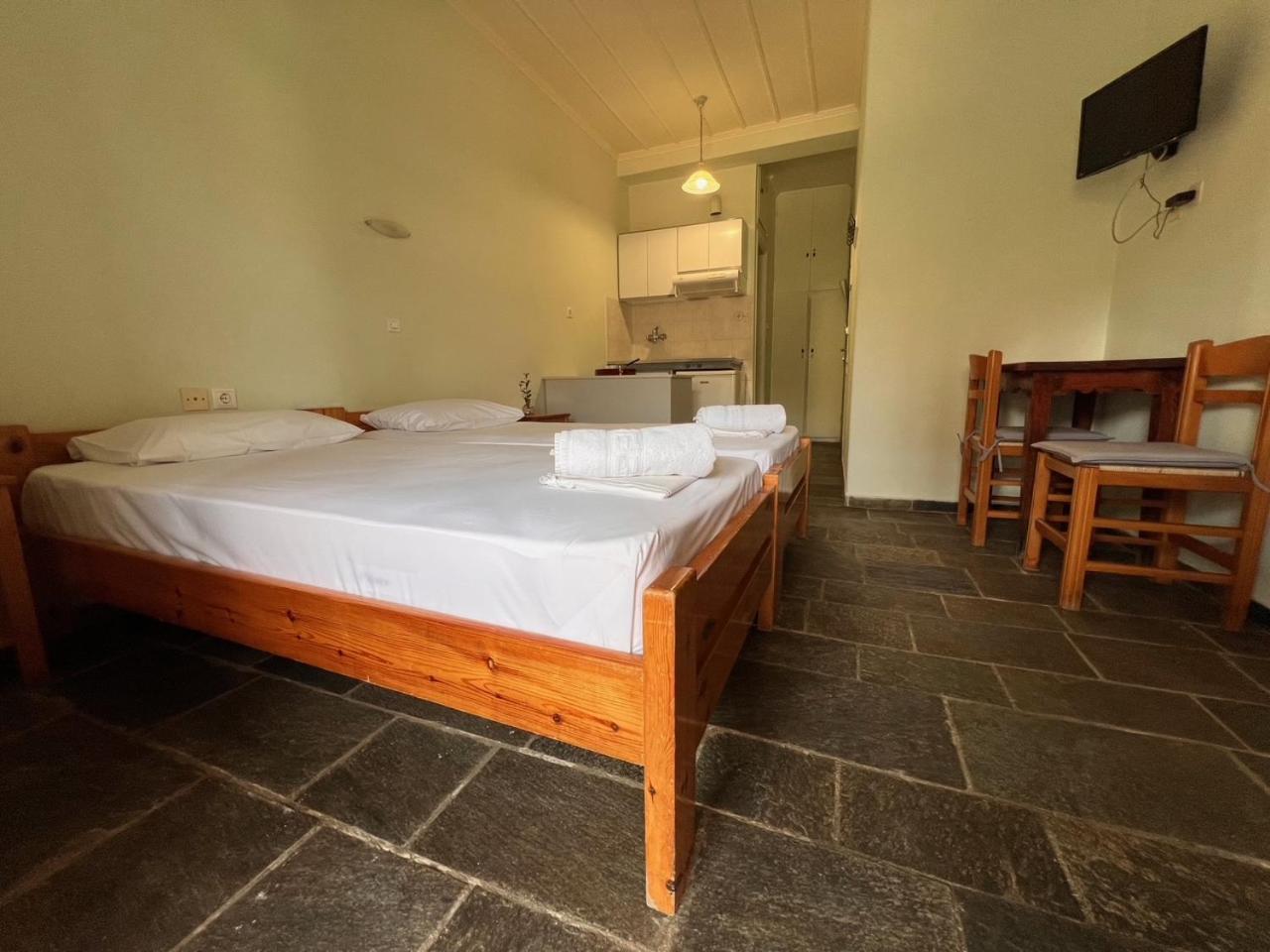 Apartament Kastro Aggeliki Kardamyli Zewnętrze zdjęcie